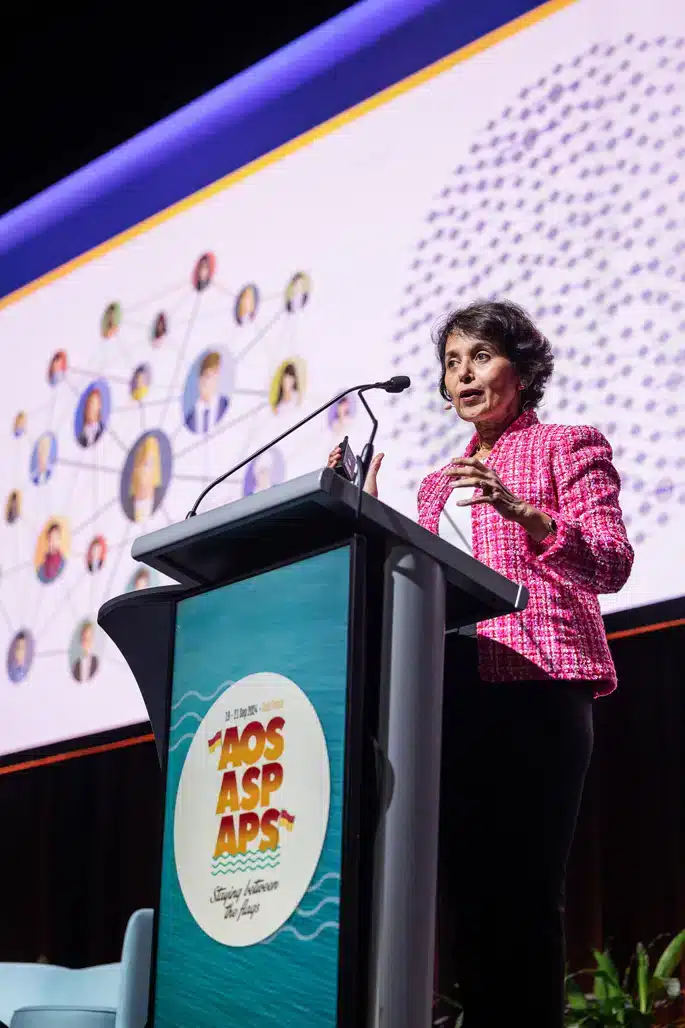 Plenary Thur 057.jpg